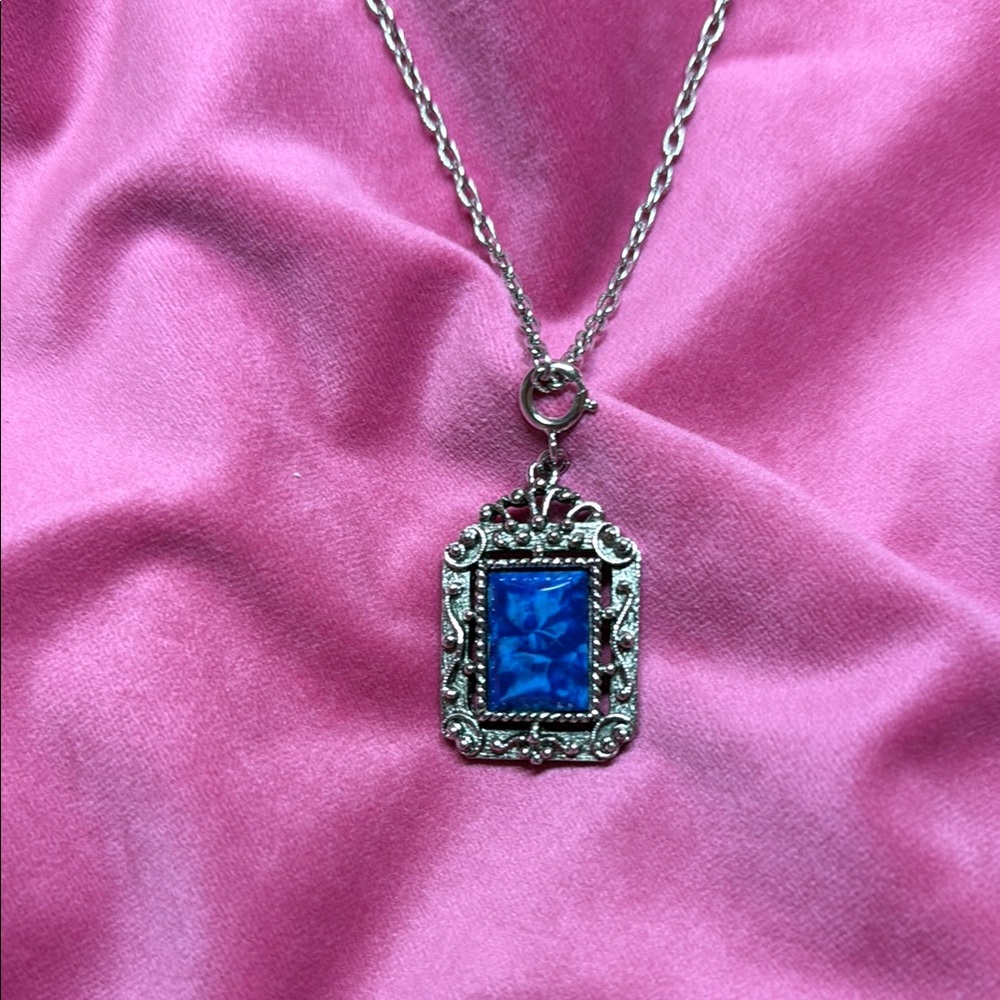 Elegant Silver Necklace with Blue Pendant